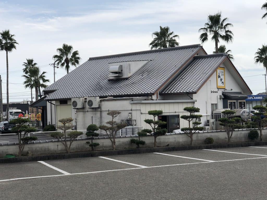 Mái nhà sử dụng màu Ibushi của Fuji